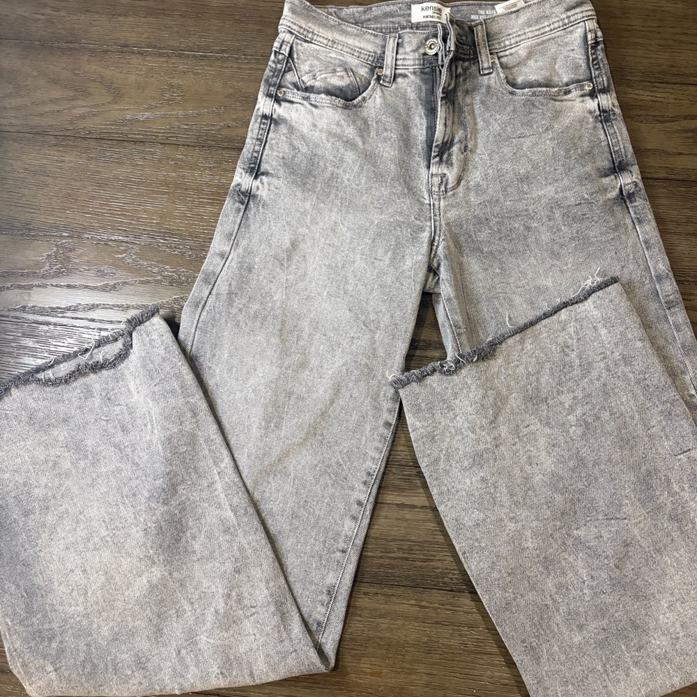 Kensie Light Gray Wide Leg Jeans